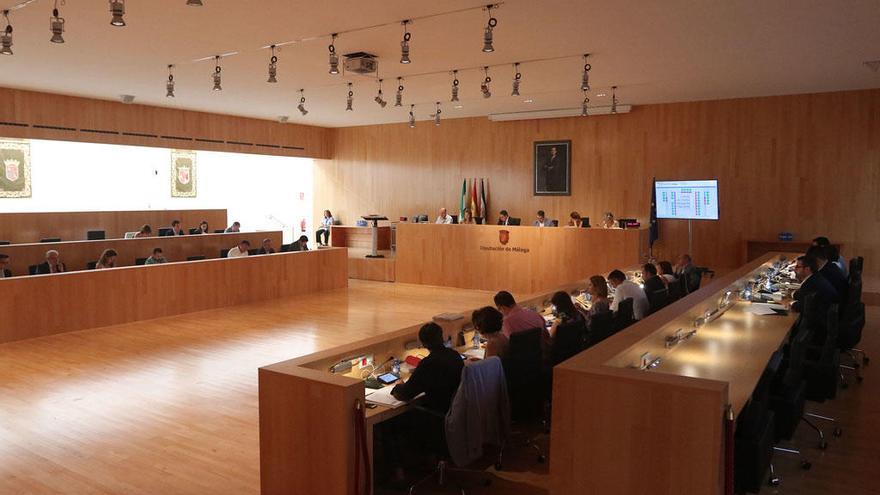 Sesión plenaria en la Diputación.