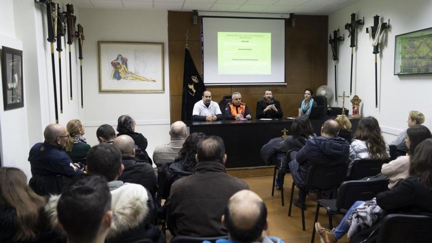 Una actividad desarrollada por el Santo Entierro en su sede