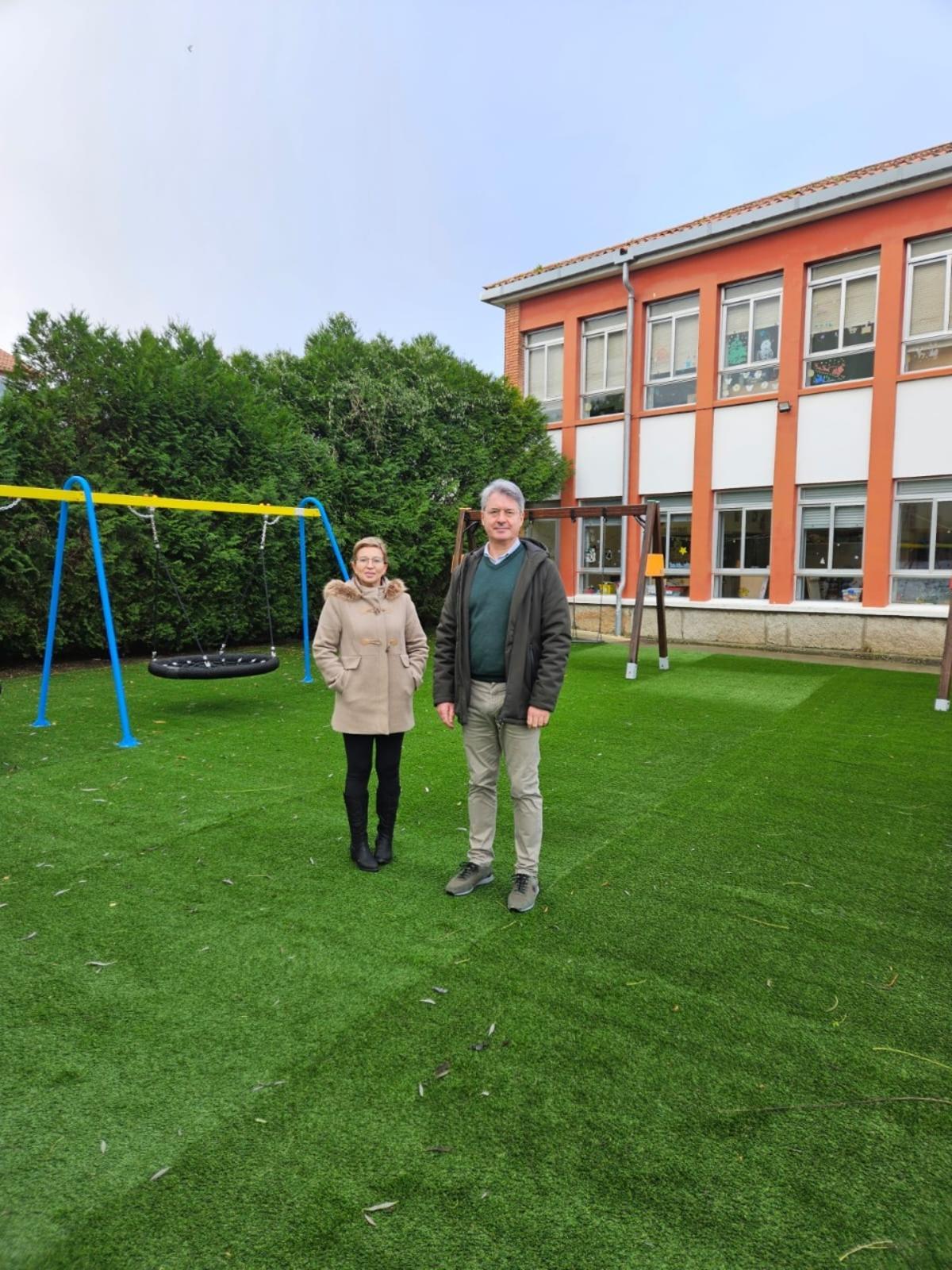 Una de las apariciones públicas de Noemi Outeda en su etapa como concejala y diputada provincial. Una de las apariciones públicas de Noemi Outeda en su etapa como concejala y diputada provincial.