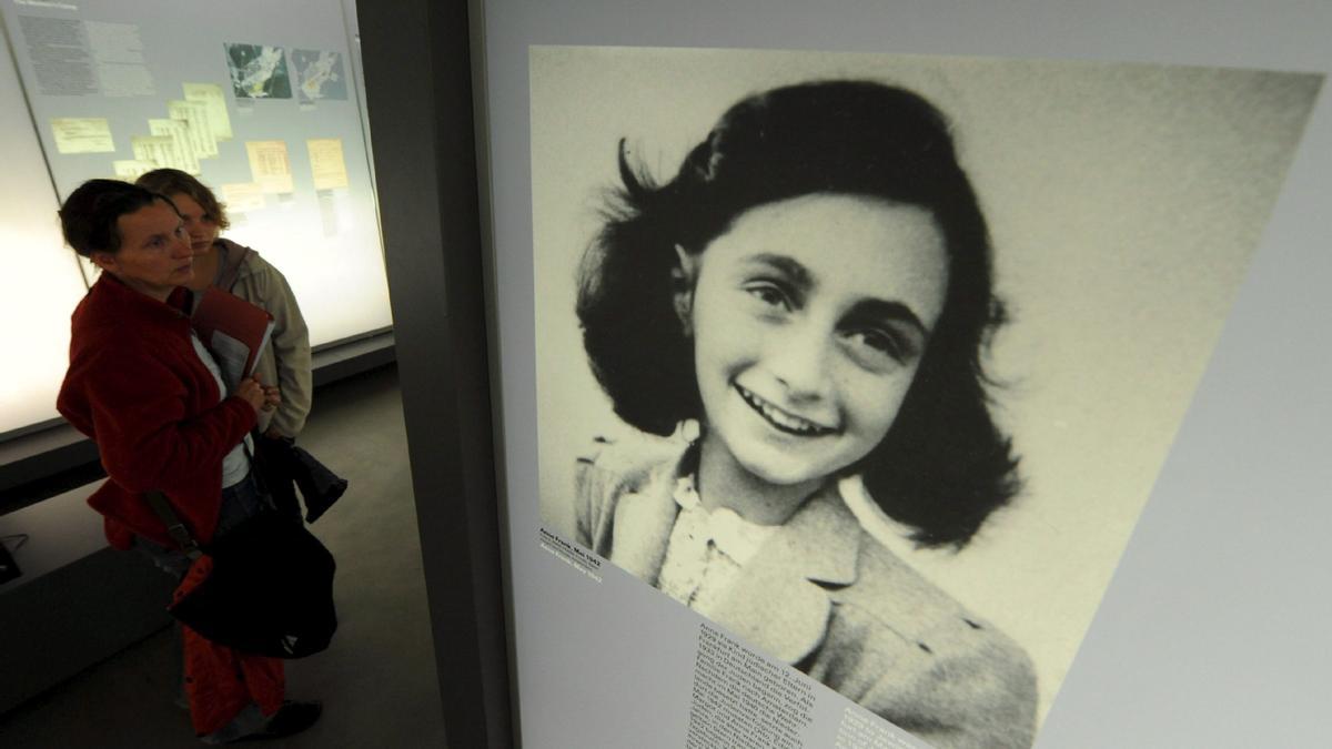 Imagen de Ana Frank, en la casa-museo de Bergen-Belsen (Alemania).