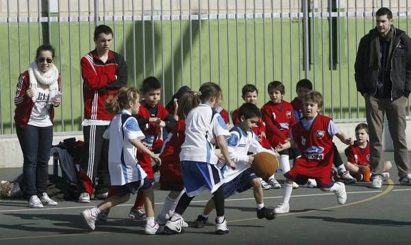 BALONCESTO: Maristas-Helios (liga de escuelas) / St Casablanca-Helios (preinfantil femenino)  / Compañía de María-Helios (benjamín femenino)  / Alierta-Helios (alevín femenino B)