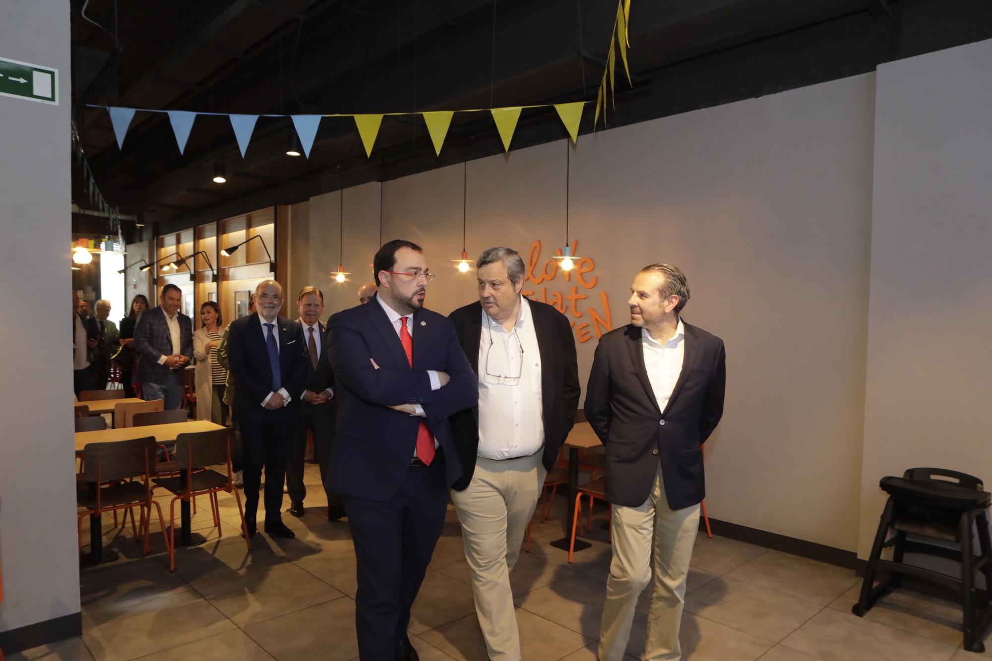 El gran bulevar de la hostelería de Oviedo ya está activo: así es el nuevo espacio de ocio del Vasco