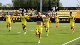 La crónica | Apoteósica remontada del Villarreal en el minuto 97 con un gol de Javi Aznar ante el Cartagena (2-1)