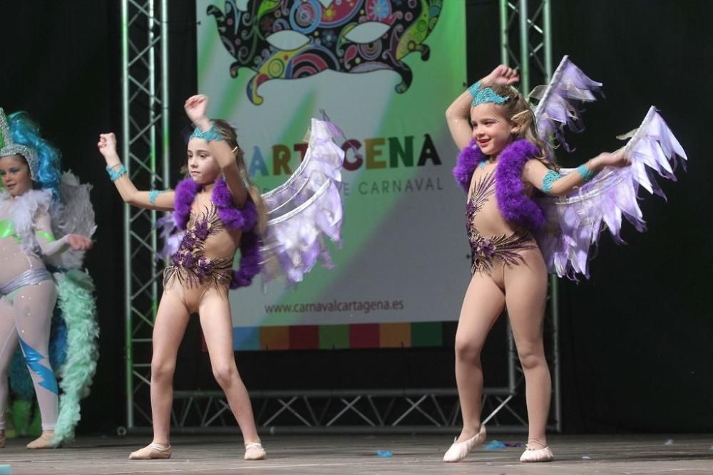 Andrea Guerrero, de la comparsa Los Gnomos, reina infantil del Carnaval de Cartagena 2017