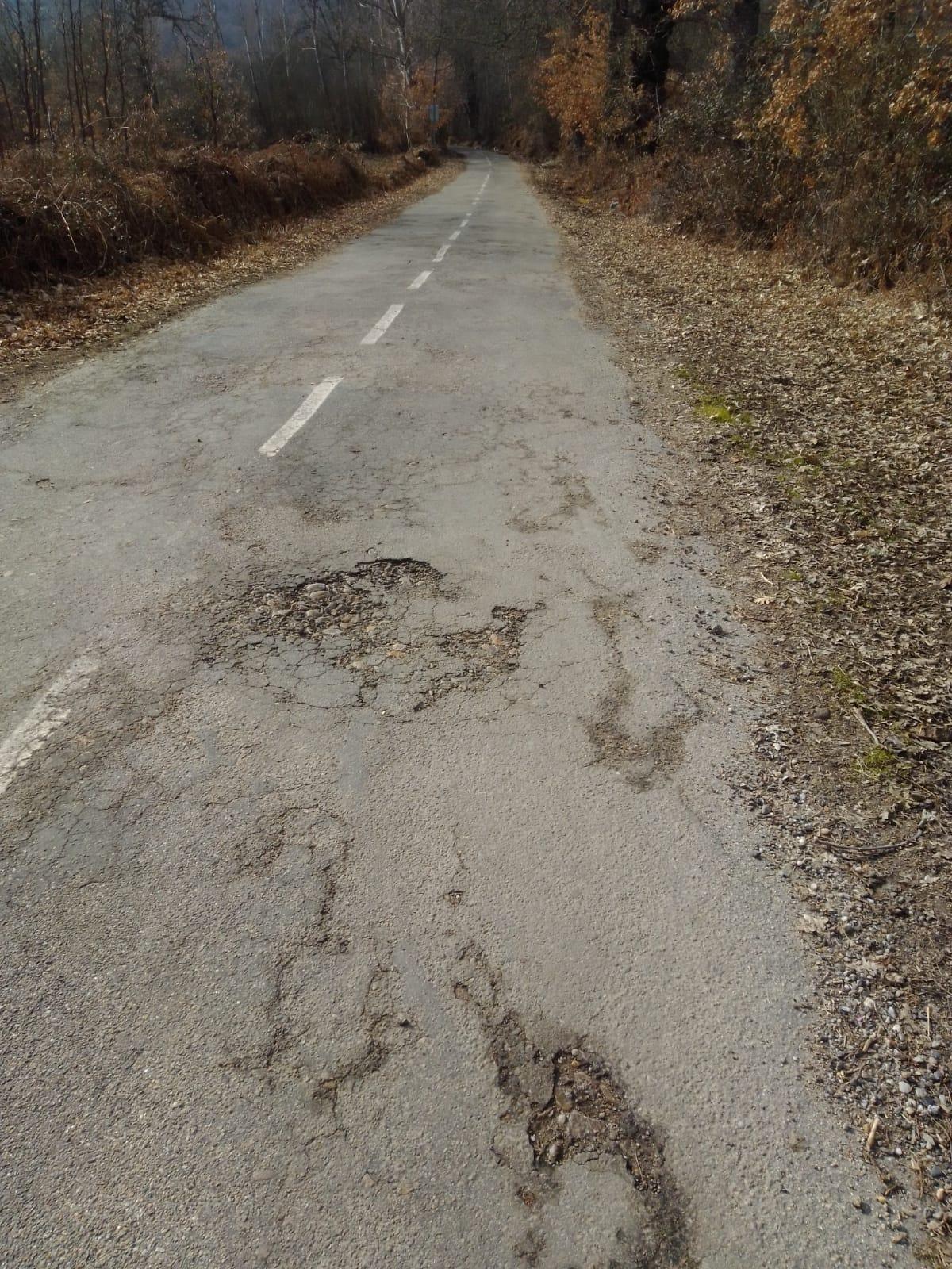 Deterioro carretera a Limianos de Sanabria