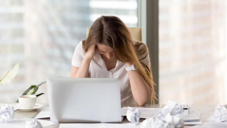 Seis de cada 10 empresas reconoce que está aumentado el riesgo de que sus trabajadores acaben quemados