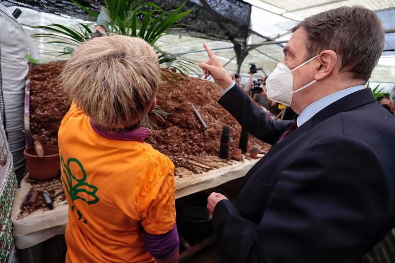 Visita del ministro de Agricultura, Luis Planas