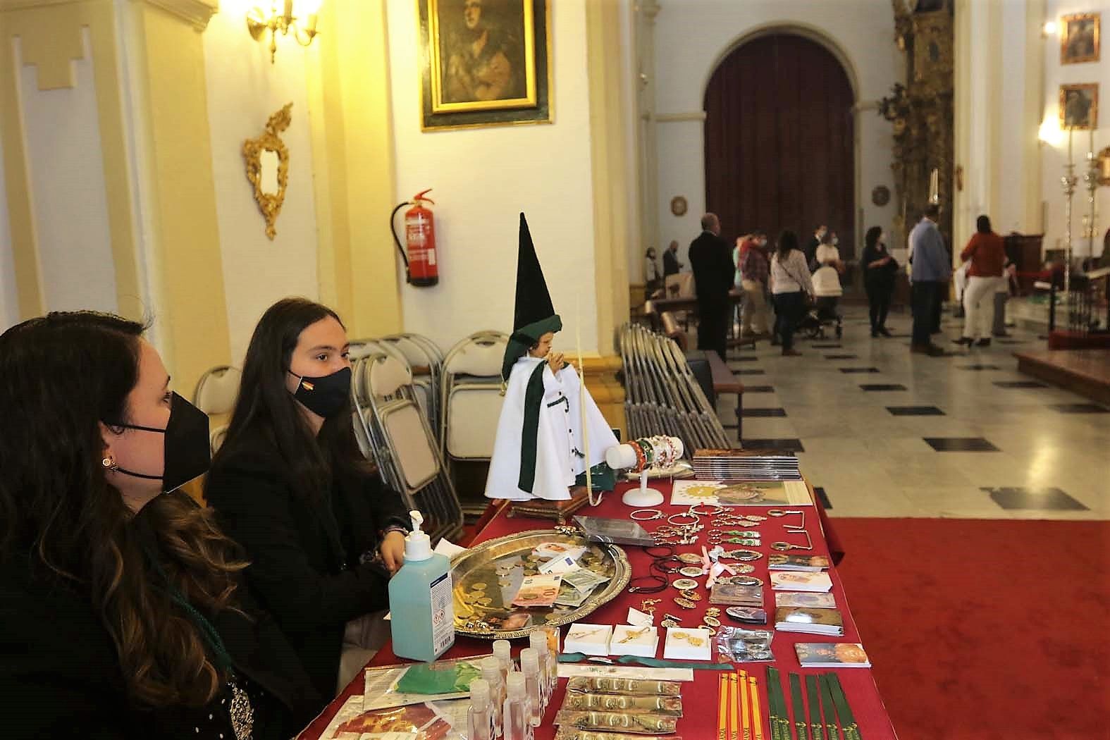 La Esperanza y Jesús de las Penas, recogimiento en San Andrés