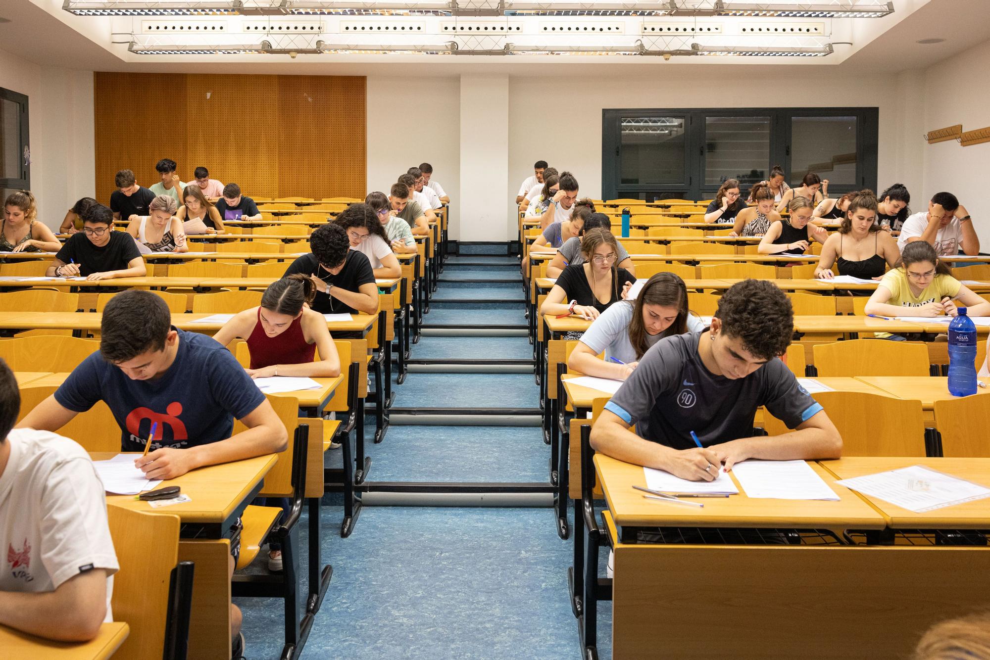 Casi 4.200 estudiantes se presentan a la convocatoria extraordinaria de la selectividad