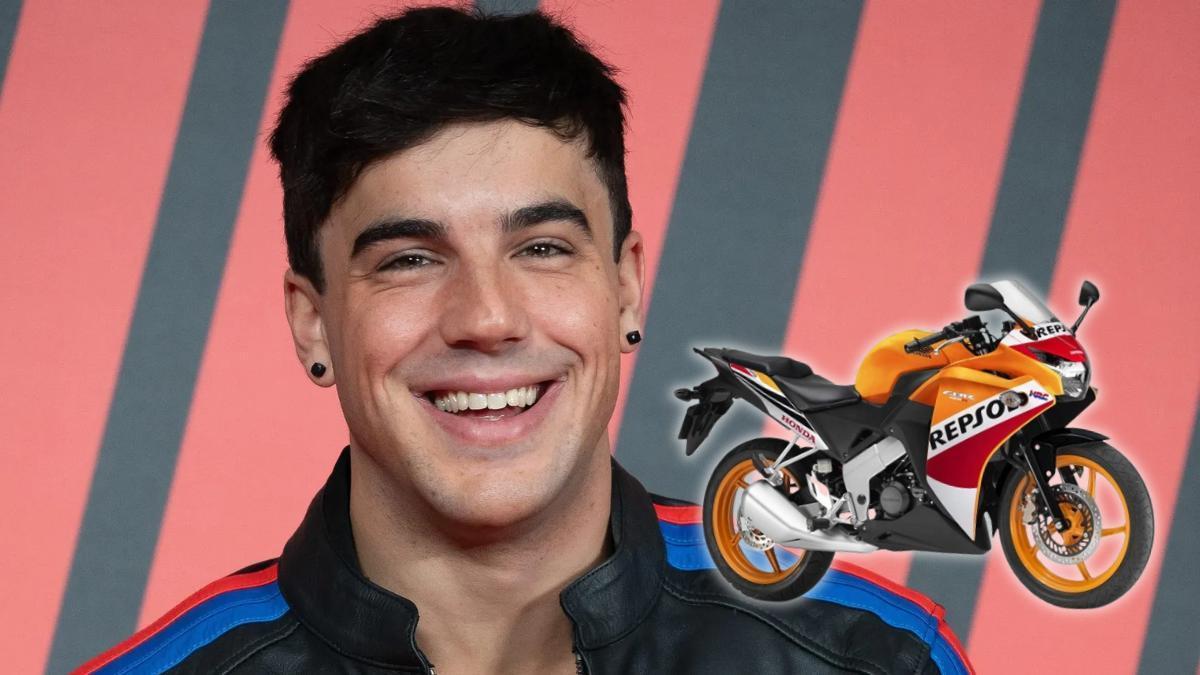 Óscar Casas alucina con el regalo de Repsol tras protagonizar 'Ídolos'.