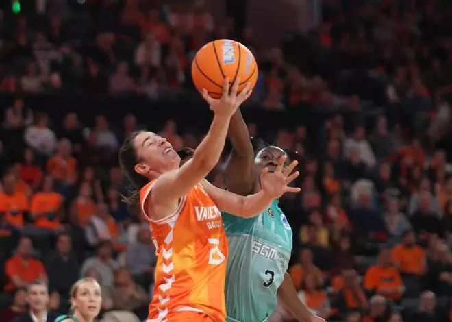 Valencia Basket - CAB Estepona: las mejores fotos