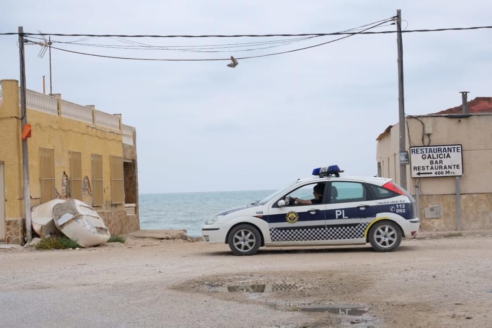 Playas de Elche casi desérticas