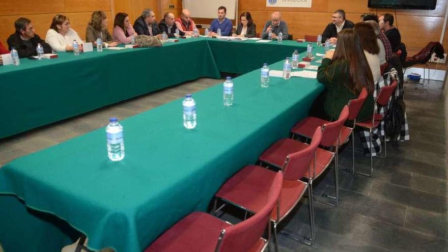 El pleno se llevó a cabo con las butacas de los representantes socialistas desocupadas. // Noé Parga