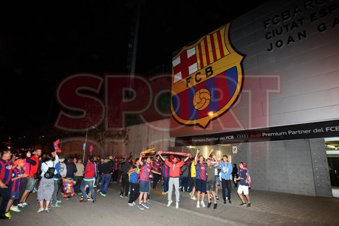 Las imágenes de la llegada del Barça a la Ciutat Esportiva tras conquistar la Liga