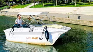 Llega a Sevilla el primer servicio de taxi acuático