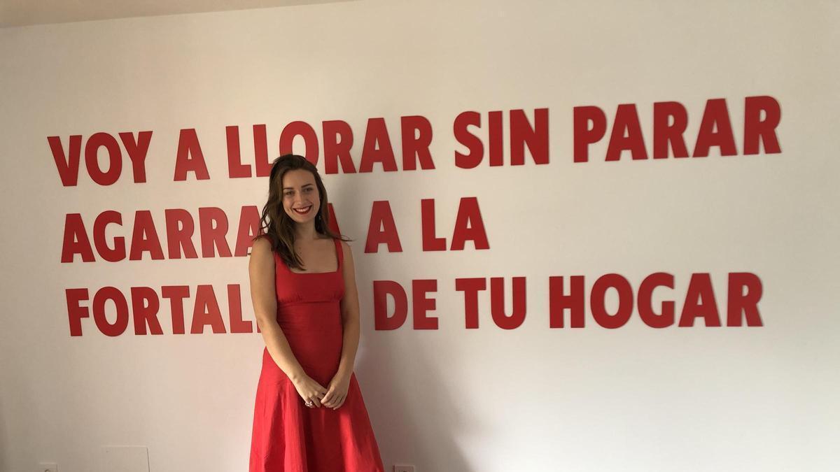 Ana Madera escribe versos que se le escapan del papel