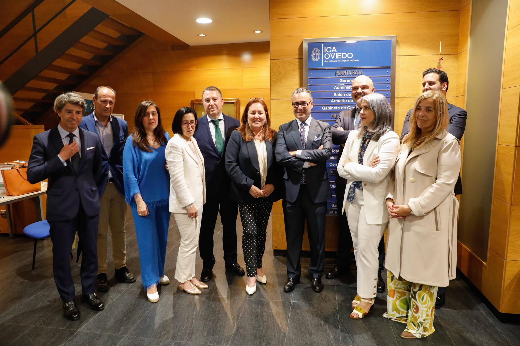 En imágenes: Así fueron las elecciones al decanato del Ilustre Colegio de Abogados de Oviedo