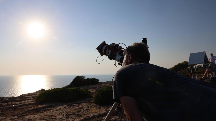 Preparados para el eclipse solar en Mallorca: “La previsión del tiempo es buenísima”
