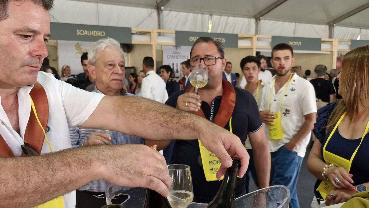 Un momento de la feria de este año en el parque de As Caldas, en Monçao.