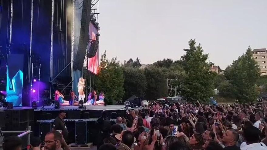Jennifer López enloquece Pontevedra con el concierto más esperado