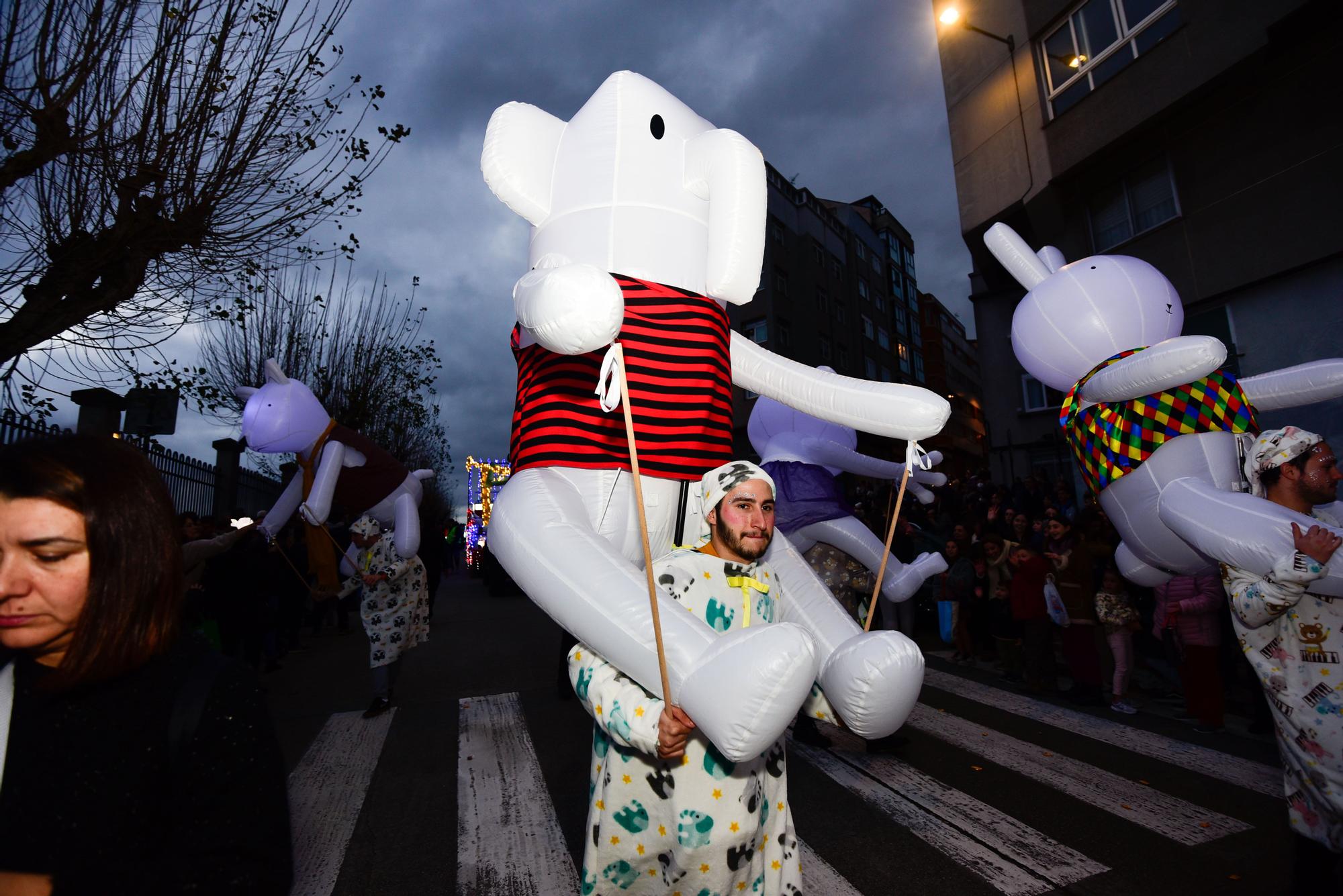 Todas las imágenes de la cabalgata de Reyes Magos 2023 en A Coruña