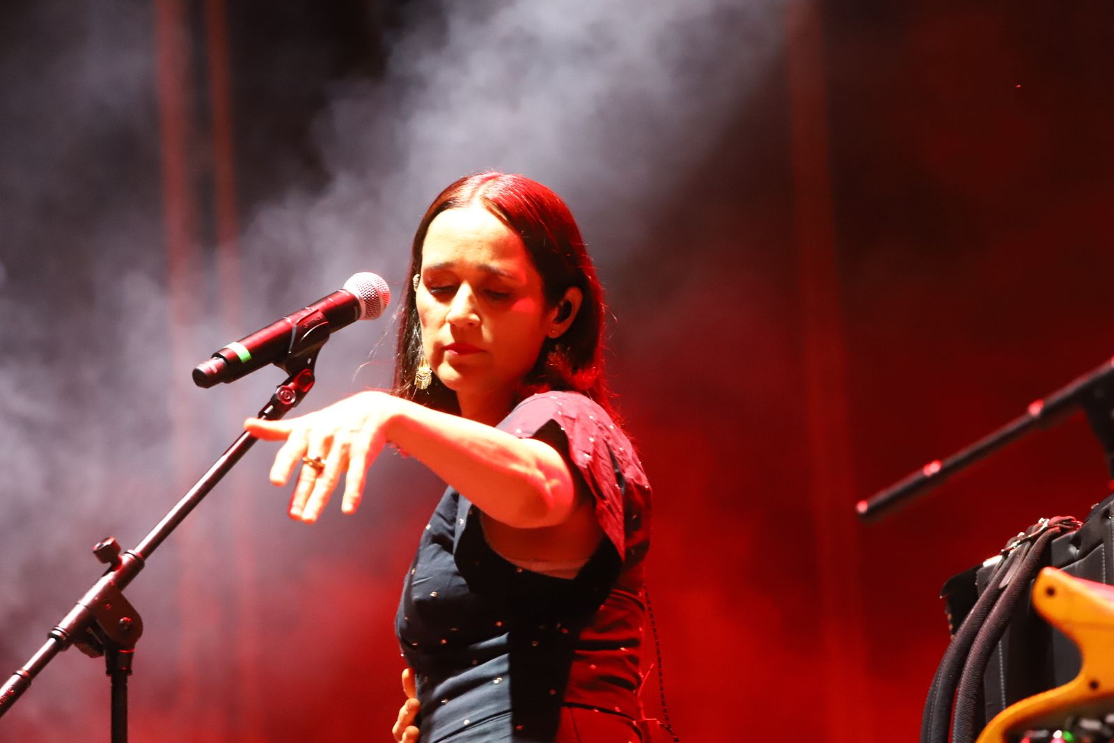 Julieta Venegas y Valeria Castro cantan en el teatro de la Axerquía