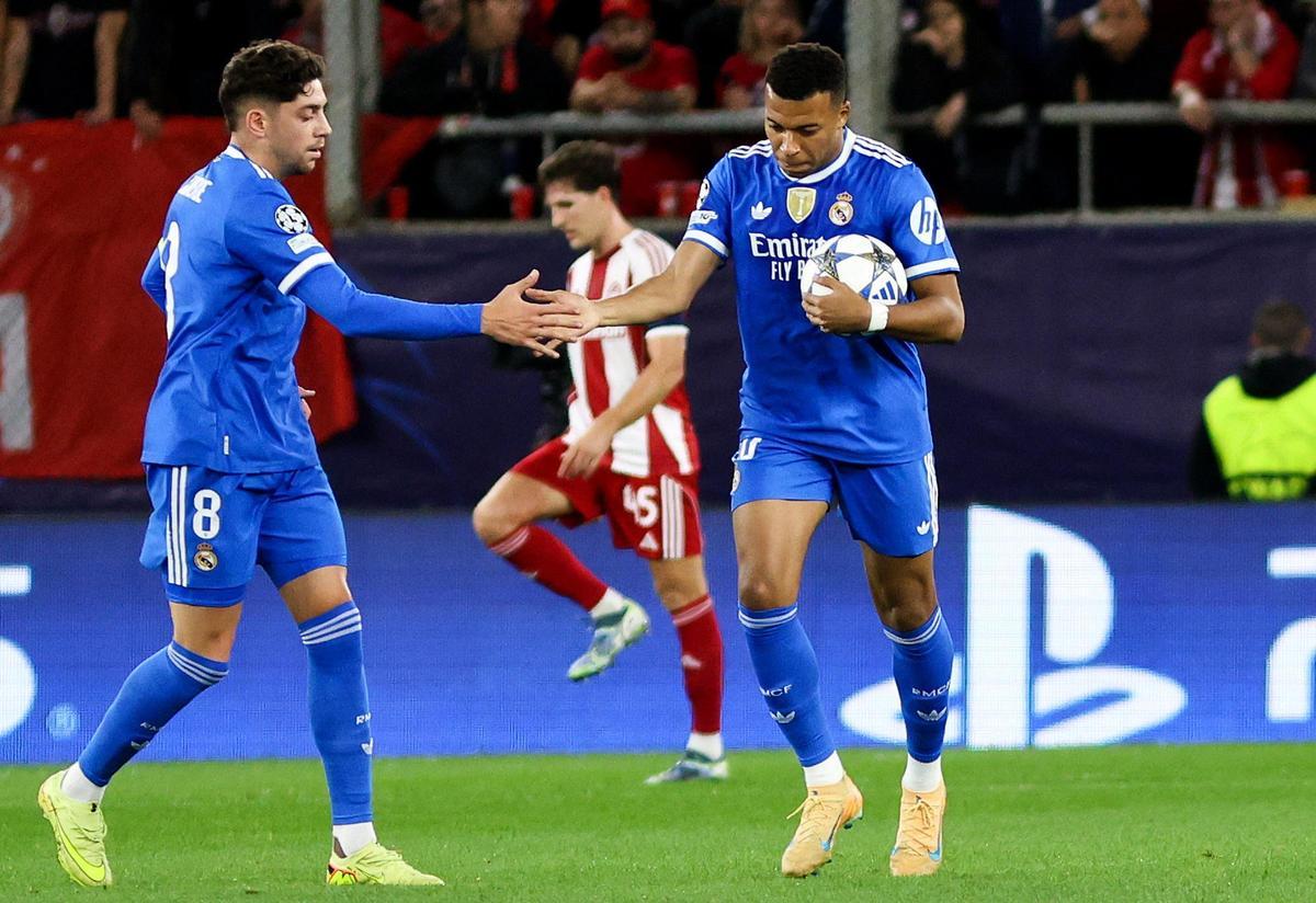 Mbappé, autor de cuatro goles