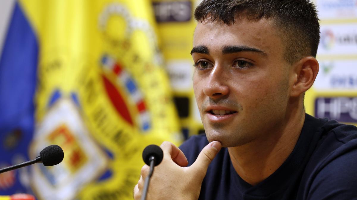 Rueda de prensa del jugador de la UD Las Palmas Alberto Moleiro