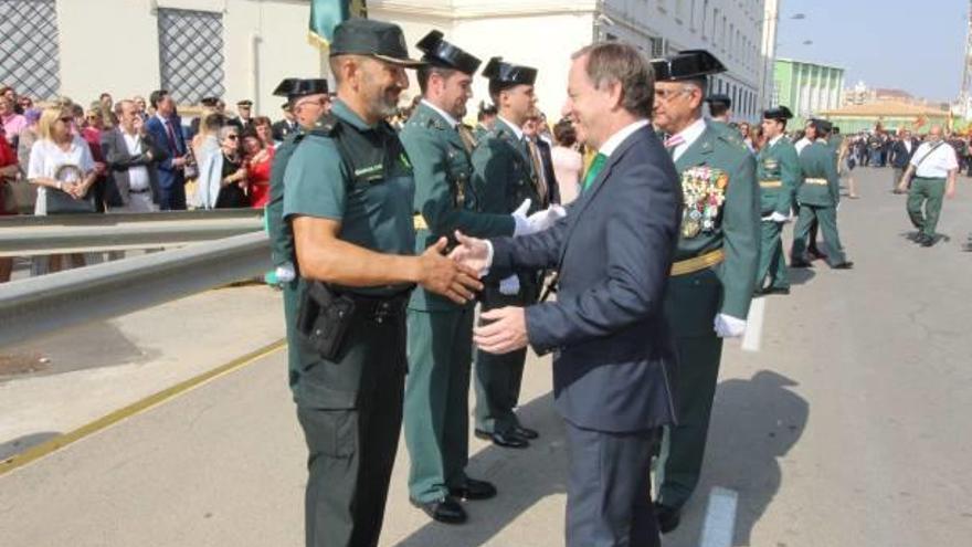 El delegado del Gobierno, Juan Carlos Moragues, en un acto con guardias civiles.