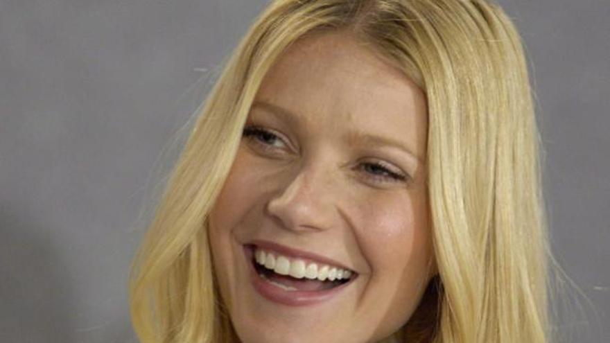 La actriz Gwyneth Paltrow sigue los pasos de su marido, el cantante Chris Martin.