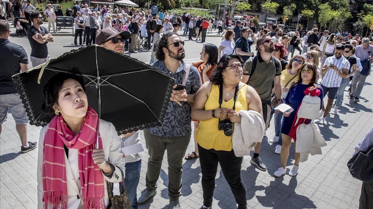 zentauroepp48339075 barcelona 26 05 2019 cuaderno tema turismo turistas en los a190930104306