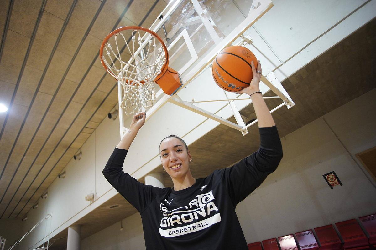 Laura Quevedo, a la pista annexa de Fontajau