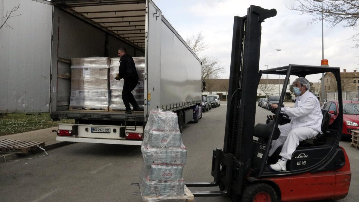 Tràilers de Girona a Ucraïna: calen medicaments, productes d'higiene i menjar