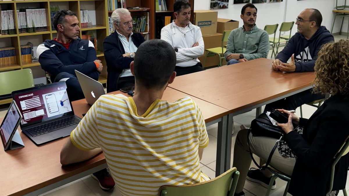 La reunió amb els clubs i escoles d'Almenara, Faura, Foios, Petrés, Quart de les Valls i Rafelbunyol es va celebrar a Faura.