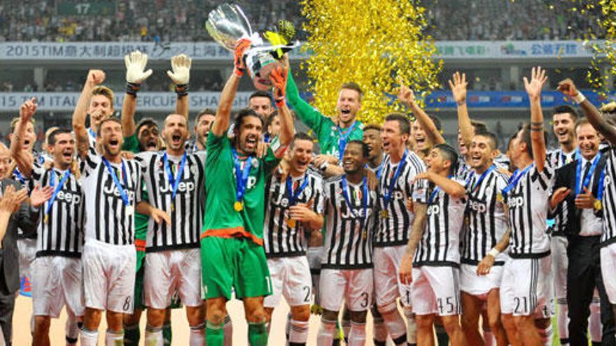 Mandzukic y Dybala conquistan la &#039;Supercoppa&#039; para la Juventus