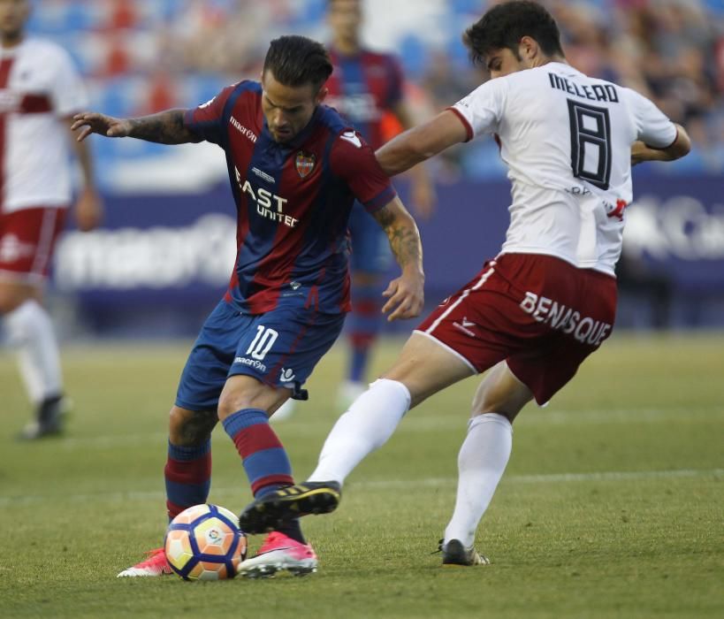 Levante - Huesca, en imágenes