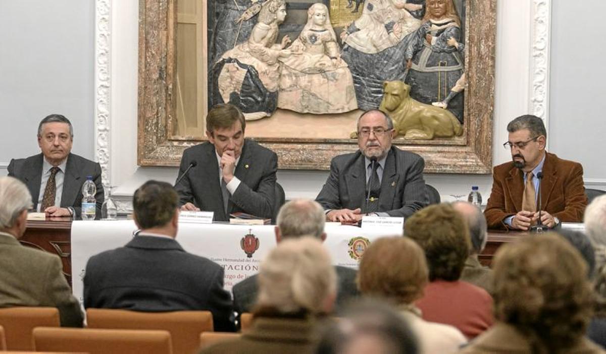 Presentan las actas de la jornada academica sobre san rafael