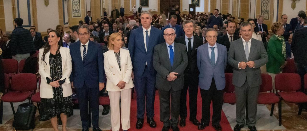 José Luis Mendoza y la rectora, Josefina García, fueron los anfitriones en un evento que reunió a destacados empresarios. | UCAM