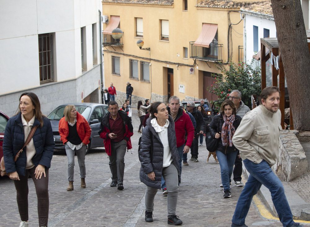 Gran afluencia de visitantes por el puente de la Constitución en Sagunt.