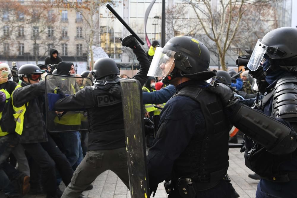 Protesta de los ''chalecos amarillos'' en París