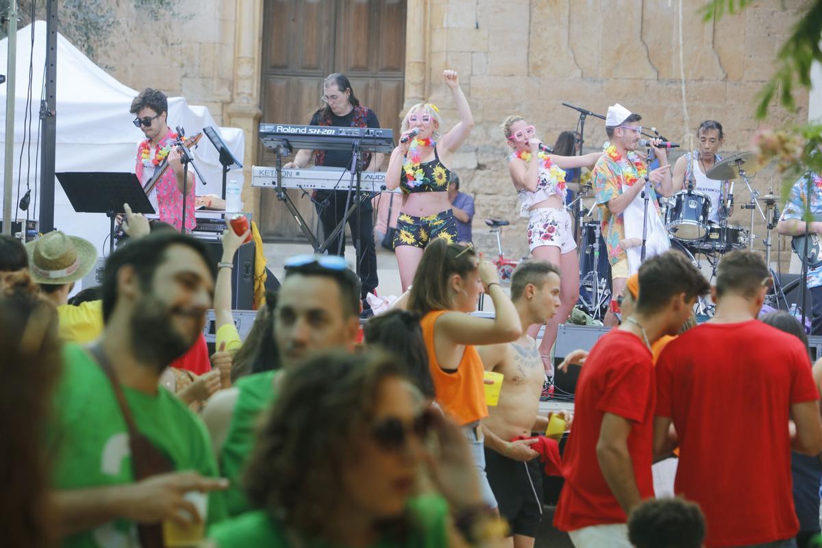 Schöner Brauch: So machen auf Mallorca mehrere Generationen gemeinsam Party Schöner Brauch: So machen auf Mallorca mehrere Generationen gemeinsam Party