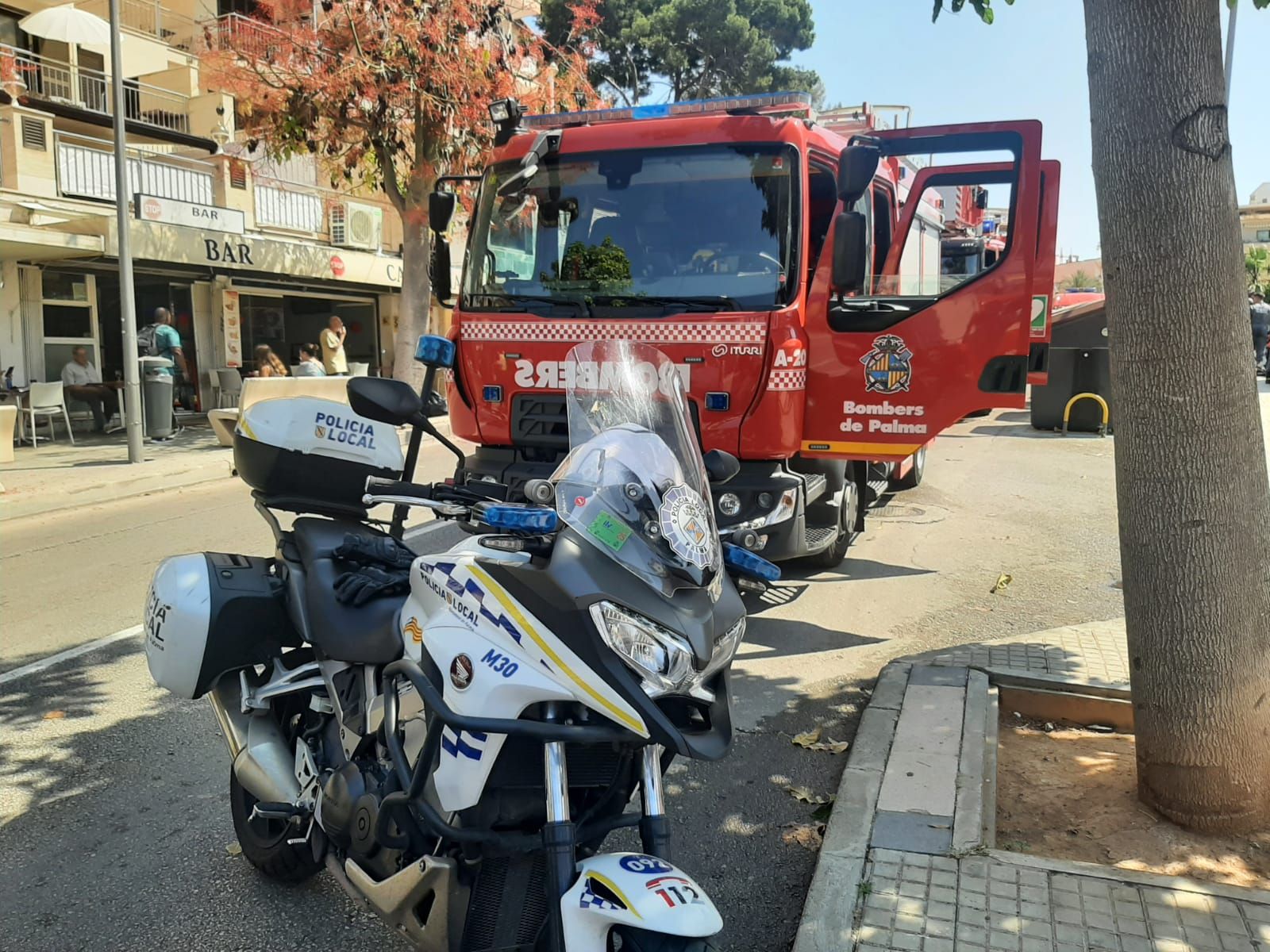 Desalojan un edificio en Palma por un incendio