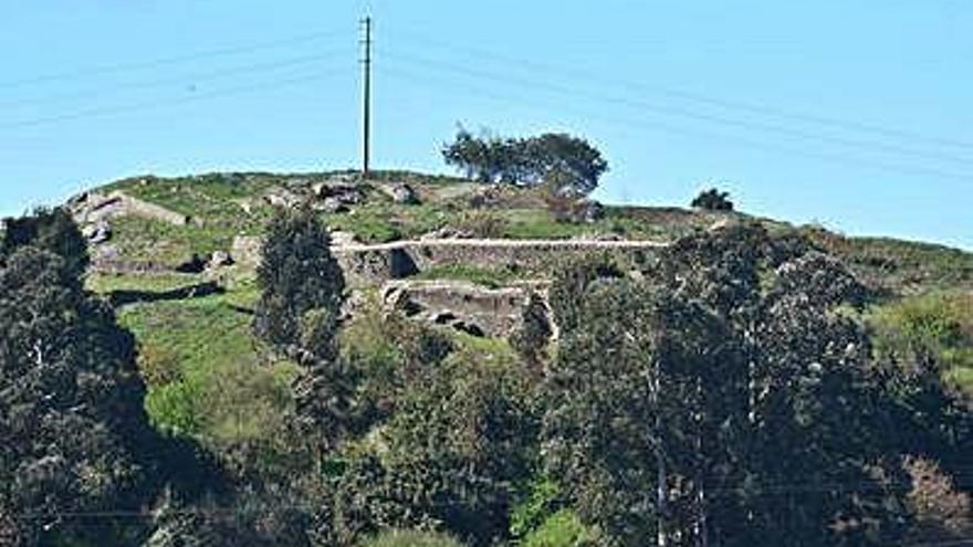 Vista del yacimiento arqueológico de Elviña.