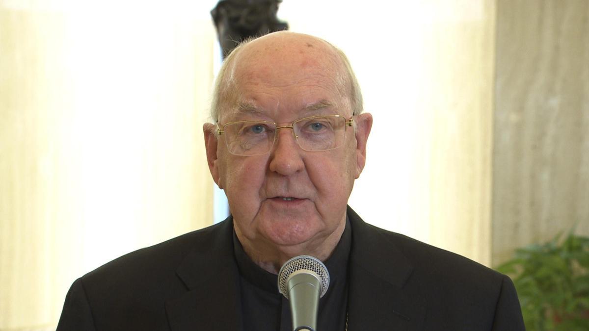 Kevin Farrell: el camarlengo que asume las riendas del Vaticano tras la muerte del papa