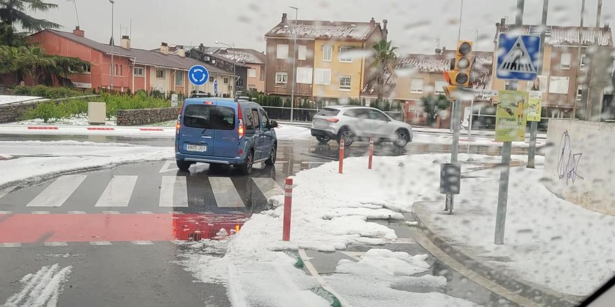 Prealerta Inuncat: una forta calamarsada cau a Castellar del Vallès