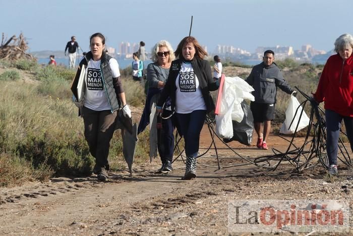 SOS Mar Menor retira dos toneladas de basura