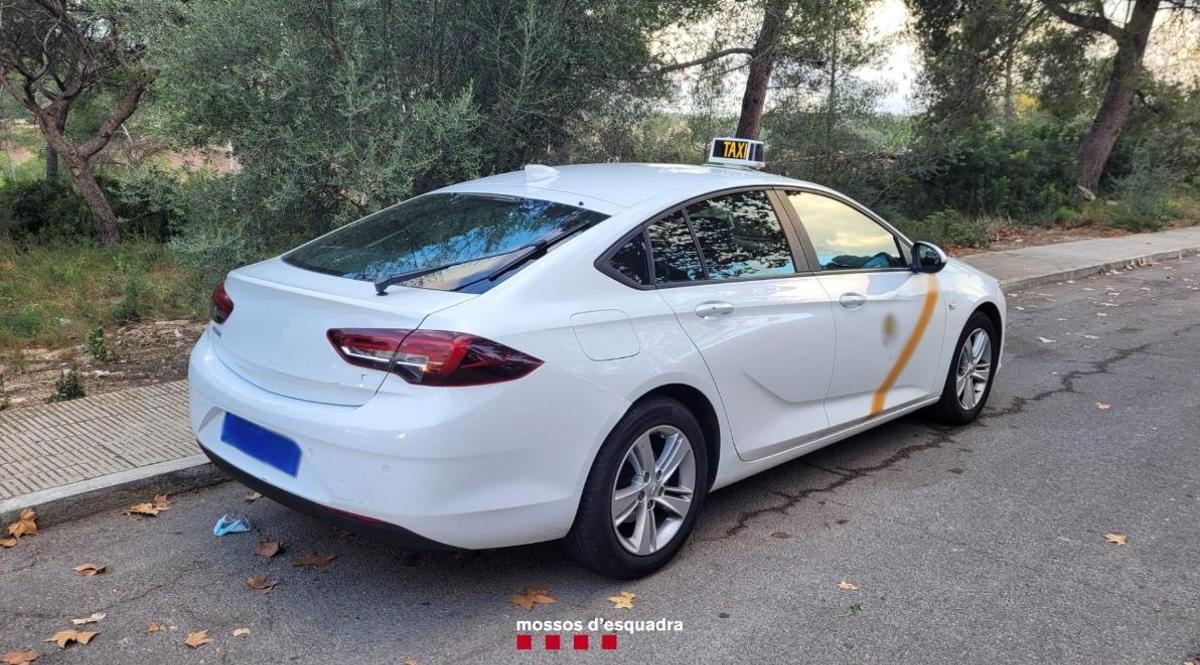 Detingut un taxista per quadruplicar la taxa d’alcoholèmia al Catllar (Tarragona)