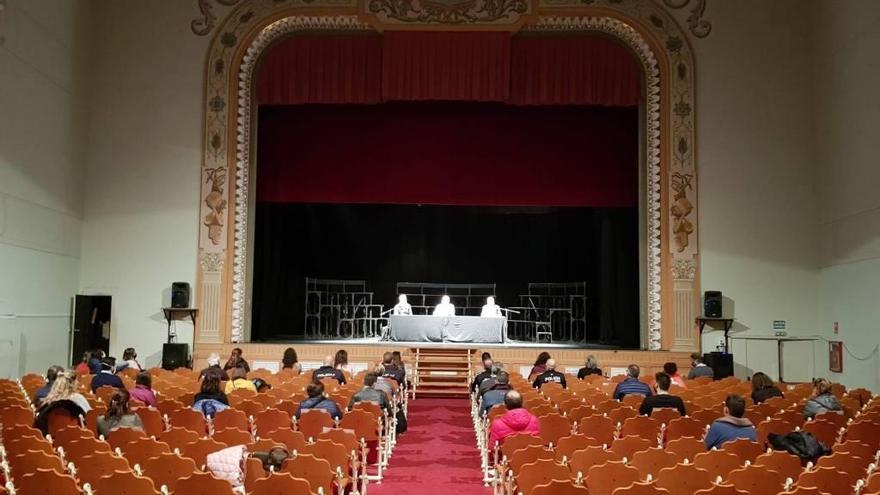 El teatro Carolina Coronado reabre sus puertas dos meses después