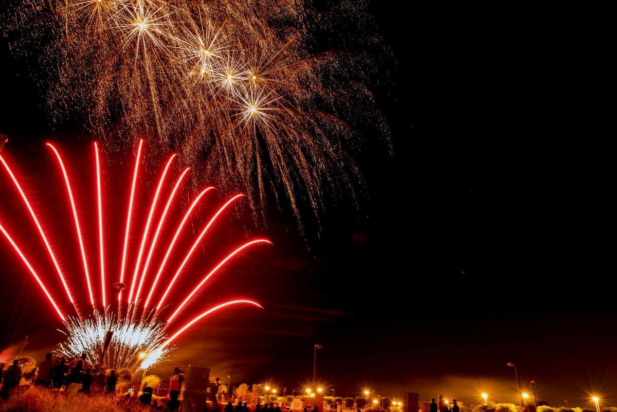 Los fuegos artificiales iluminaran el cielo creando una estampa única.