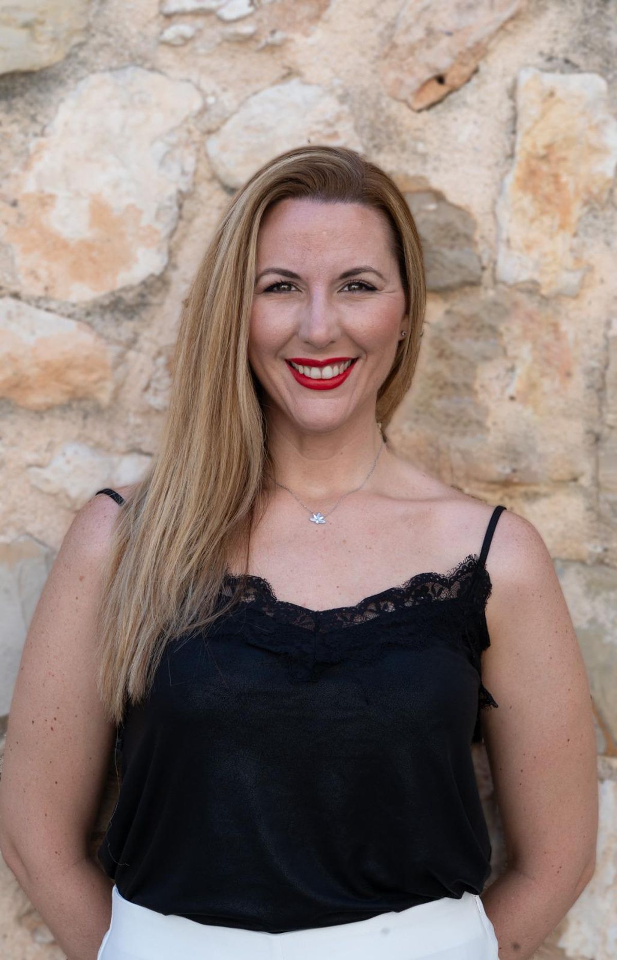 Tania Puigcerver, presidenta de la Comisión.